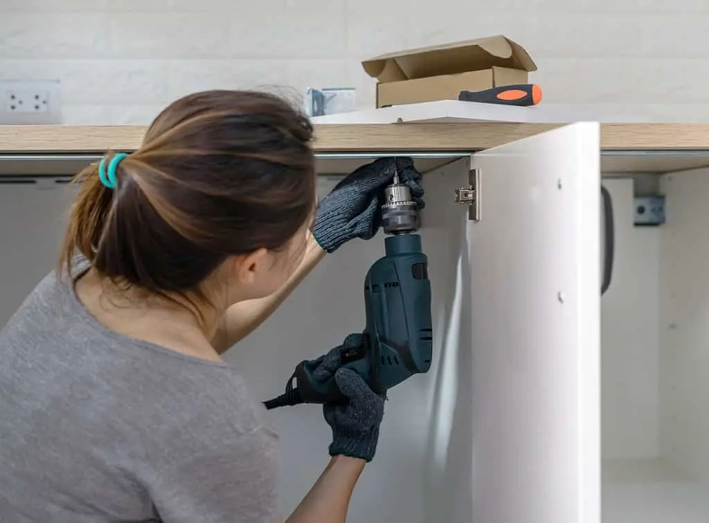How to become a handywoman