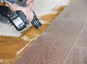 how to lay laminate flooring on concrete