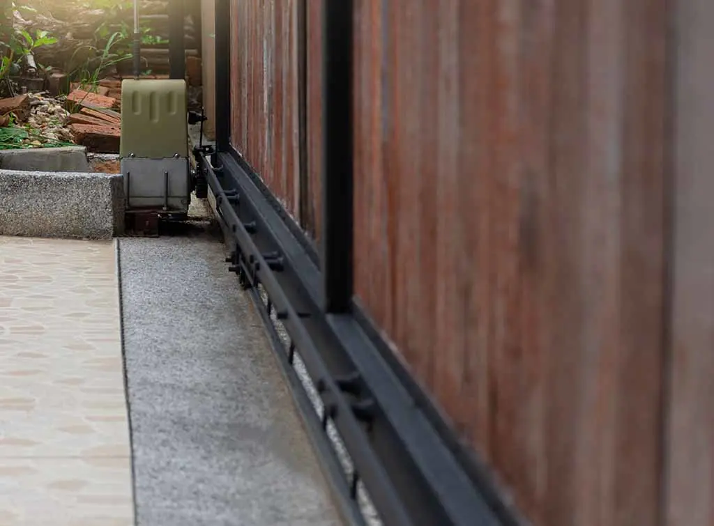 driveway gate ideas