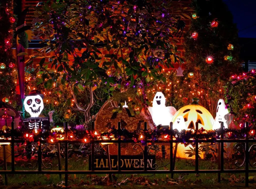 Lighting in a grave yard themed park full of decorations