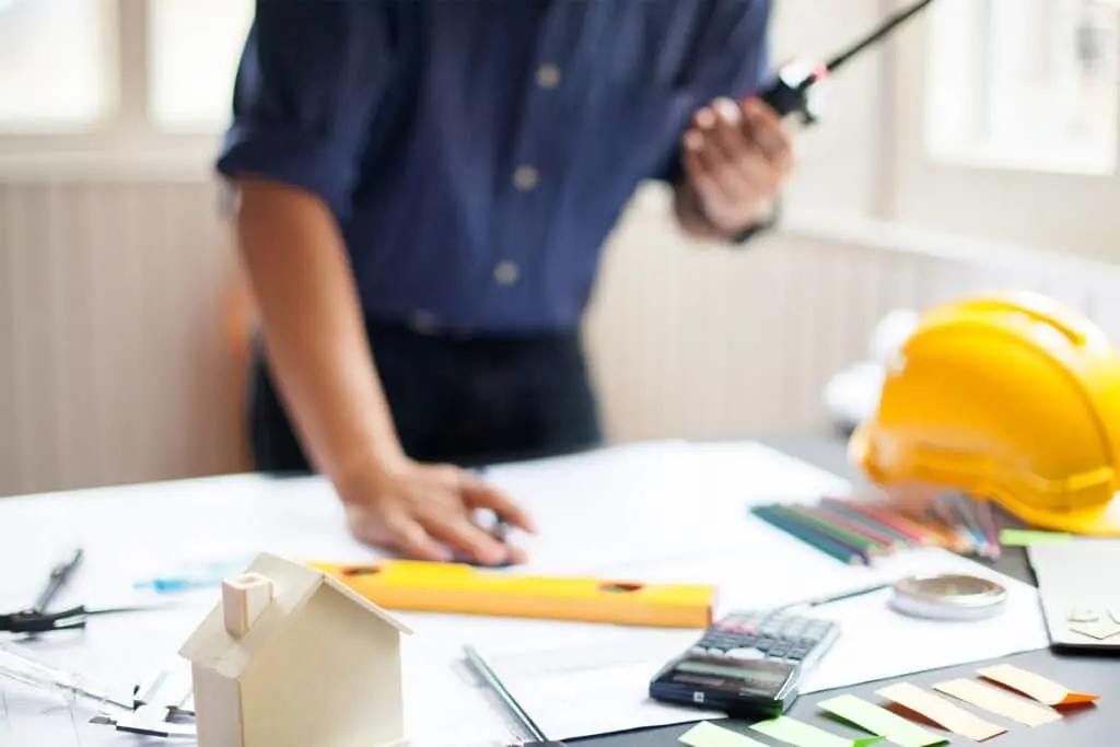 https://www.checkatrade.com/blog/wp-content/uploads/2023/07/Small-business-management-1024x683.jpg