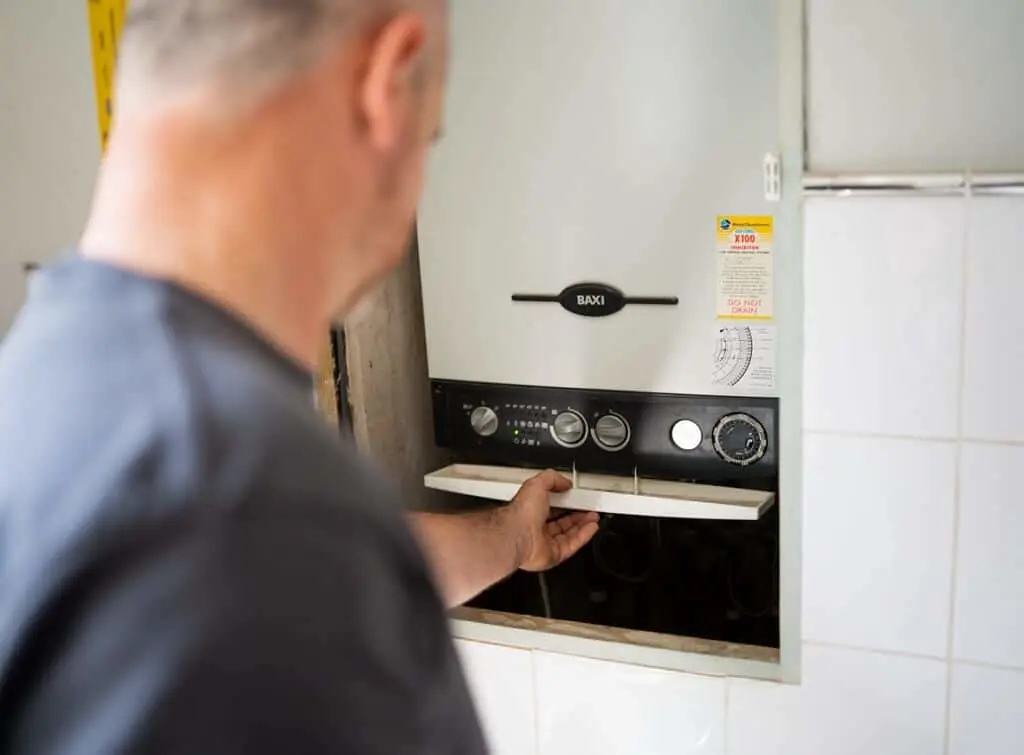https://www.checkatrade.com/blog/wp-content/uploads/2024/12/gas-boiler-advice.jpg