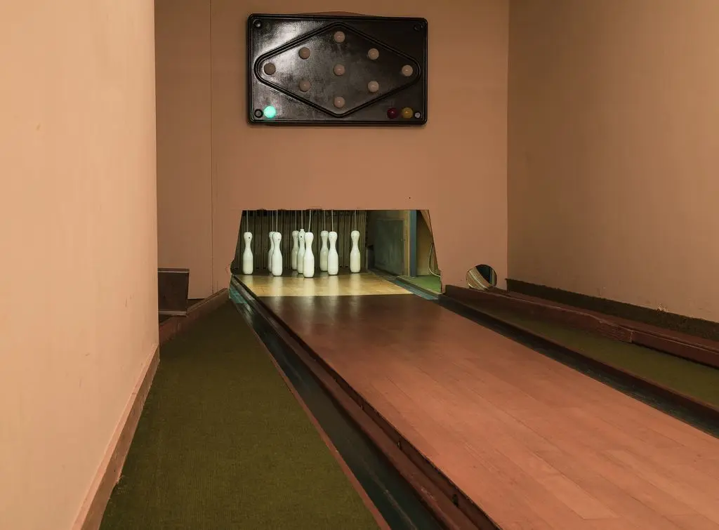 Bowling lane view triangle pin rack