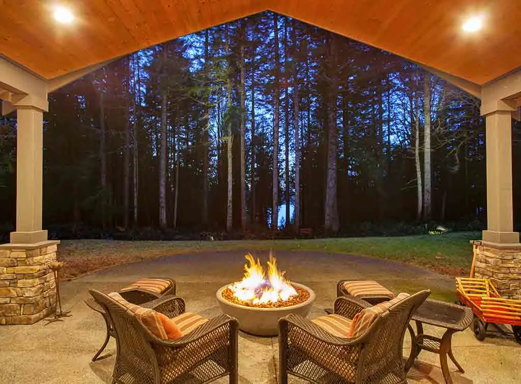 Stunning fire pit
