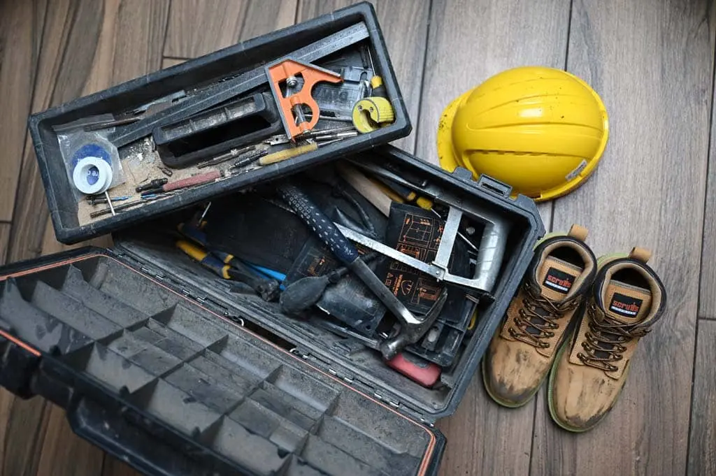 https://www.checkatrade.com/blog/wp-content/uploads/2024/07/find-more-work-for-your-building-business.jpg