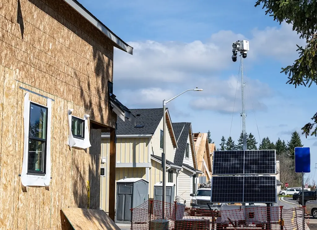 https://www.checkatrade.com/blog/wp-content/uploads/2024/06/Whaat-are-the-CCTV-rules-for-business-solar-cameras.jpeg