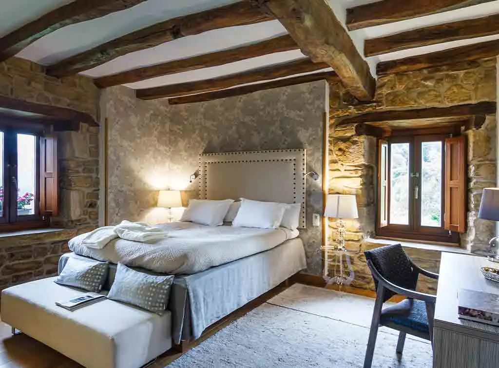 embrace structural details in a barn conversion 