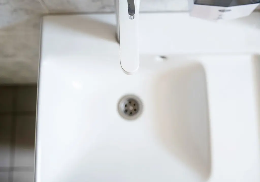 bathroom-sink-drain-close-up