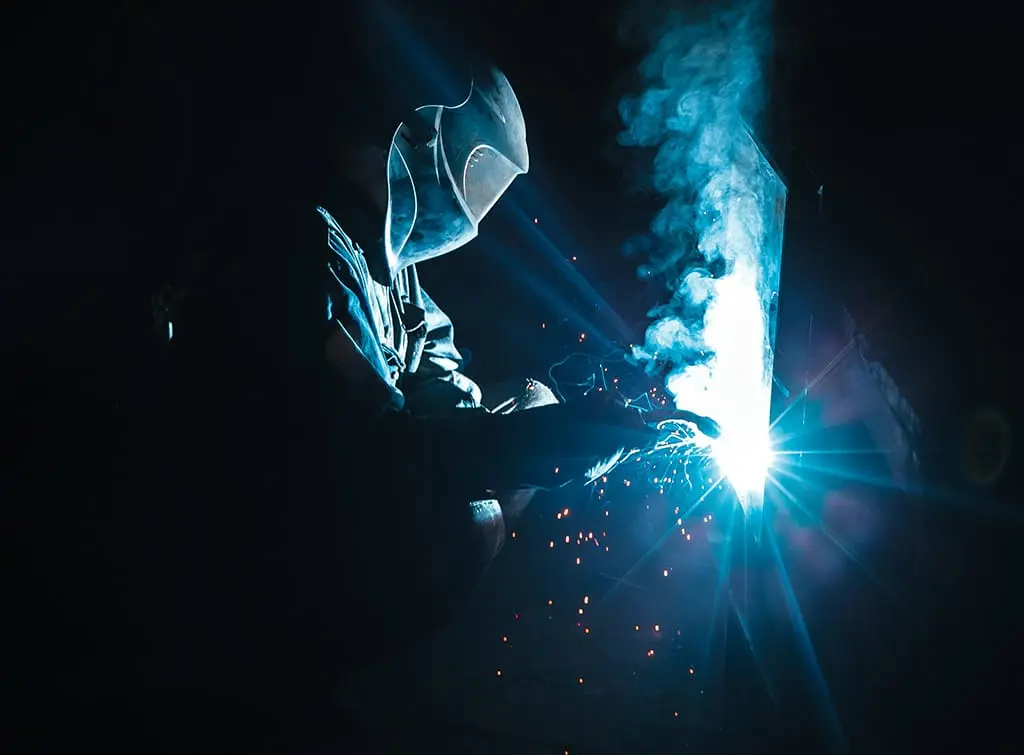 https://www.checkatrade.com/blog/wp-content/uploads/2023/03/Welder-earnings-Image-2.jpg