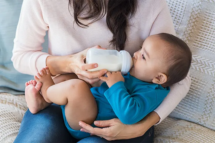 Newborn Bottle Feeding, Newborn