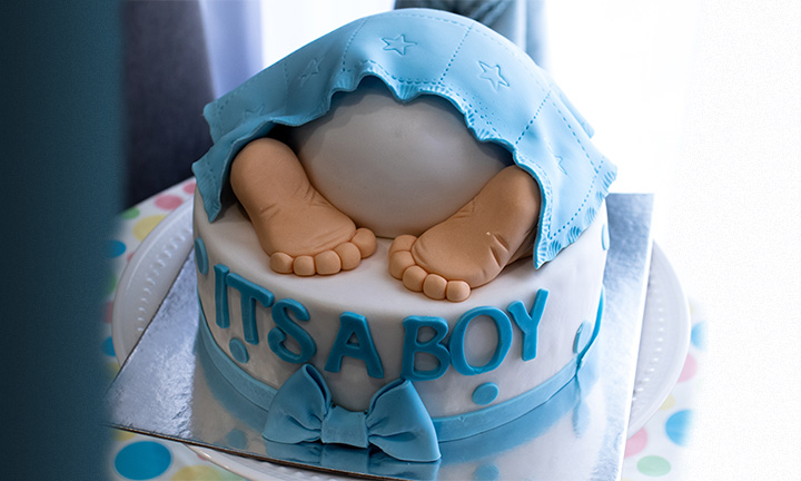 Baby Shower Cake with Baby Stroller | Decorated Treats