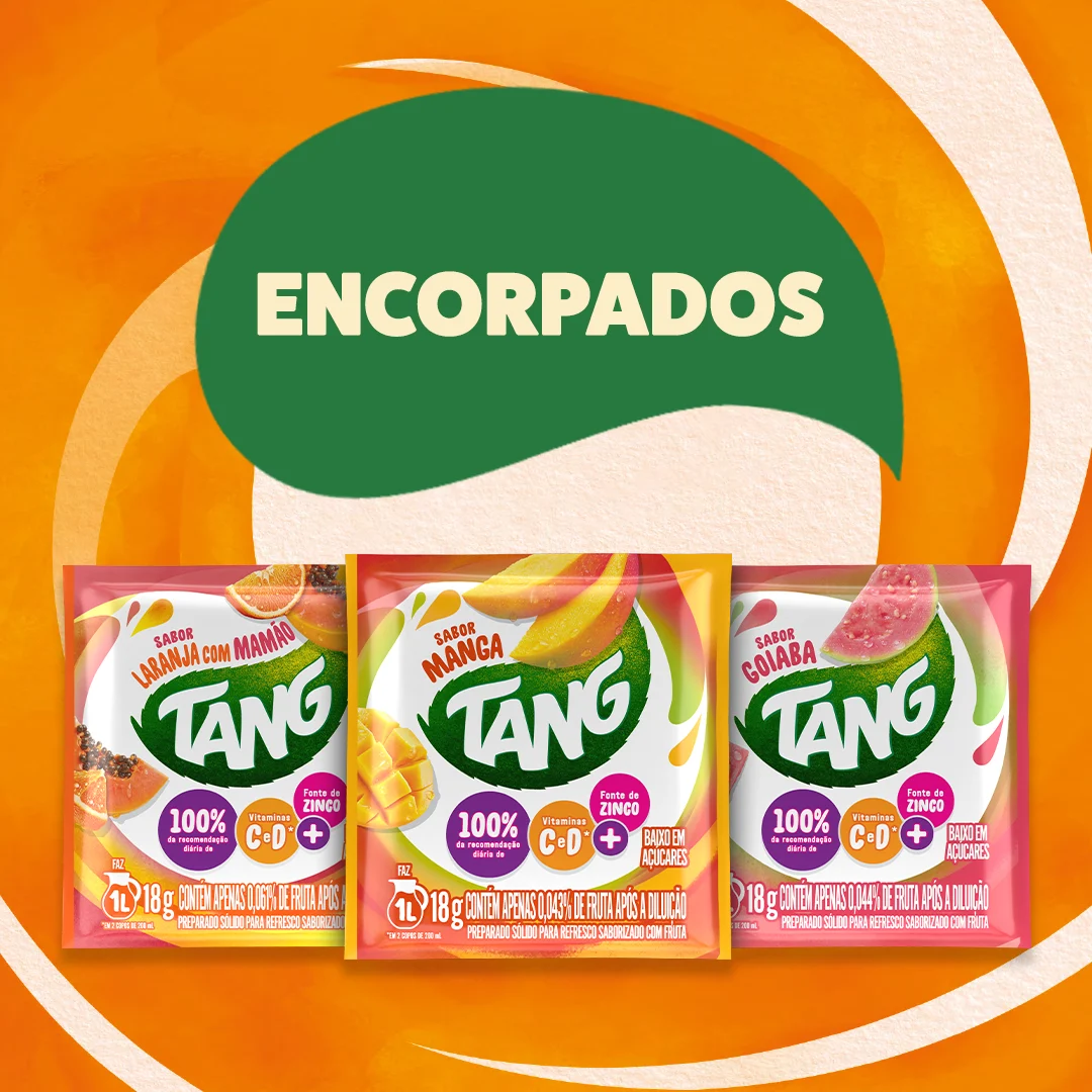 Tang sabores encorpados: Laranja com mamão, Manga e Goiaba. Produtos sobre fundo laranja.