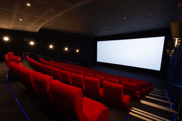 3-D кінотеатр 
