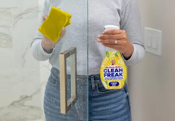 MrC art Article 03 ShowerGlassDoor 360x250