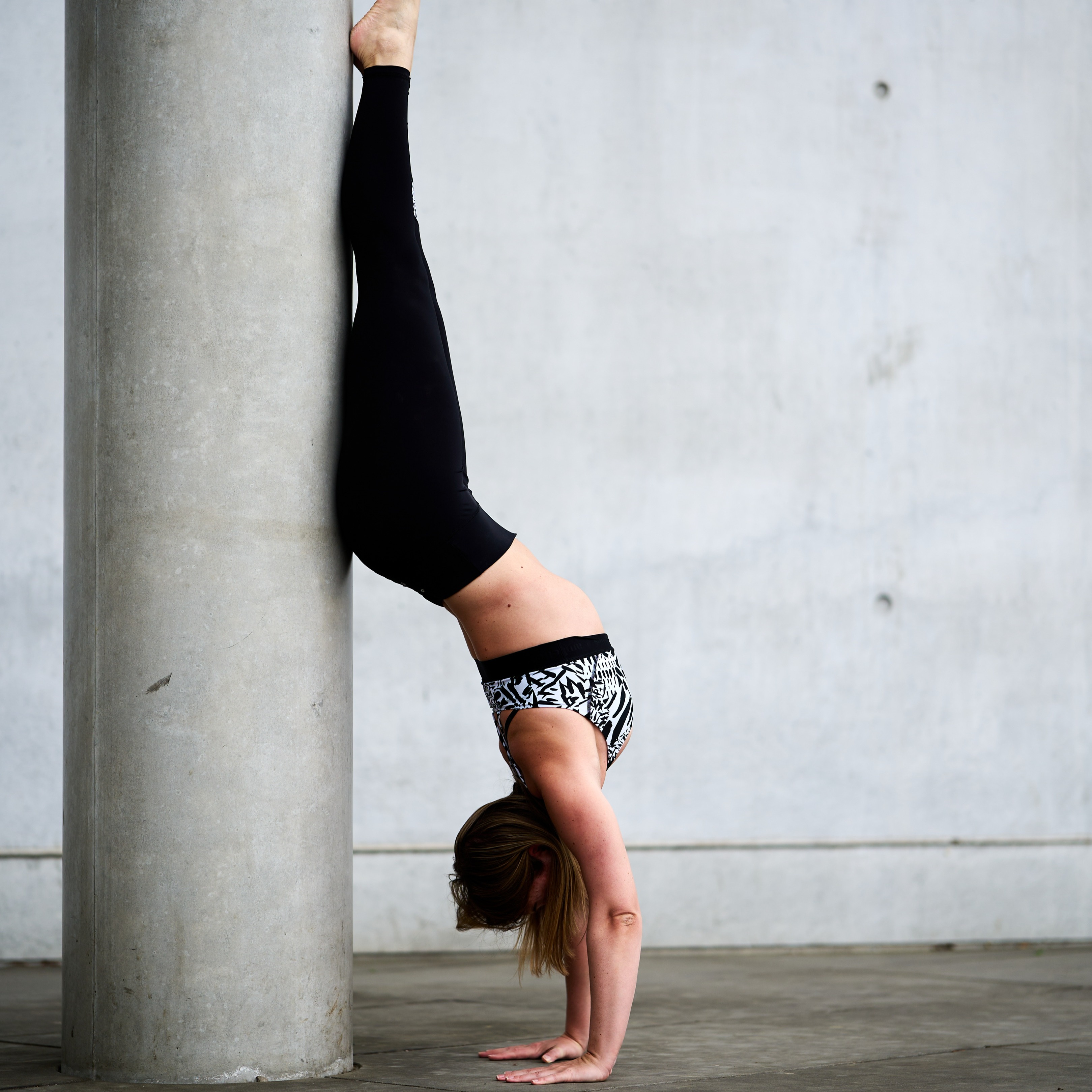 Handstand Backbend quadratisch