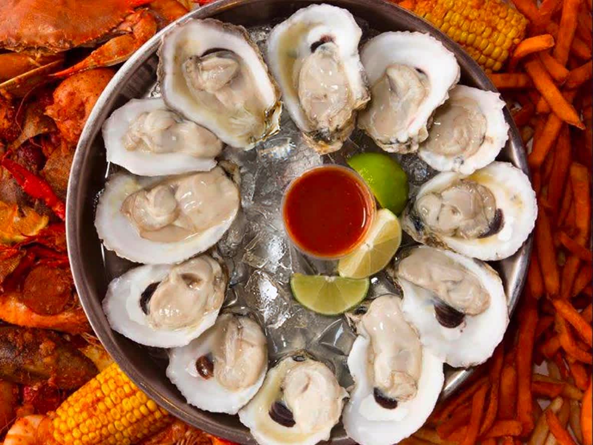 Oysters with sauce