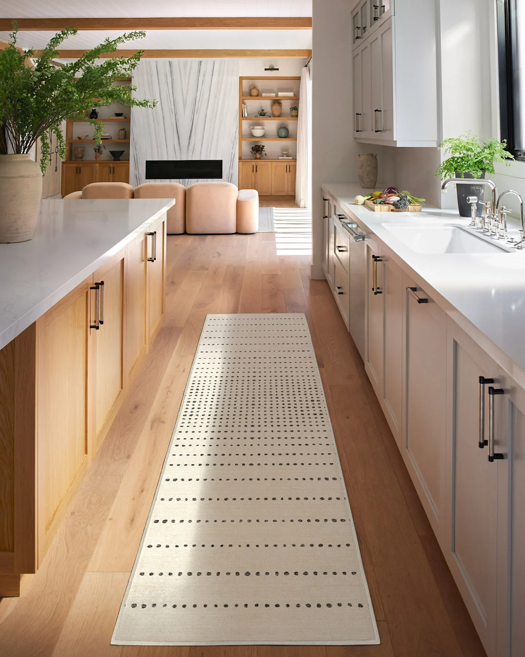 Array Black & Ivory Rug | Ruggable