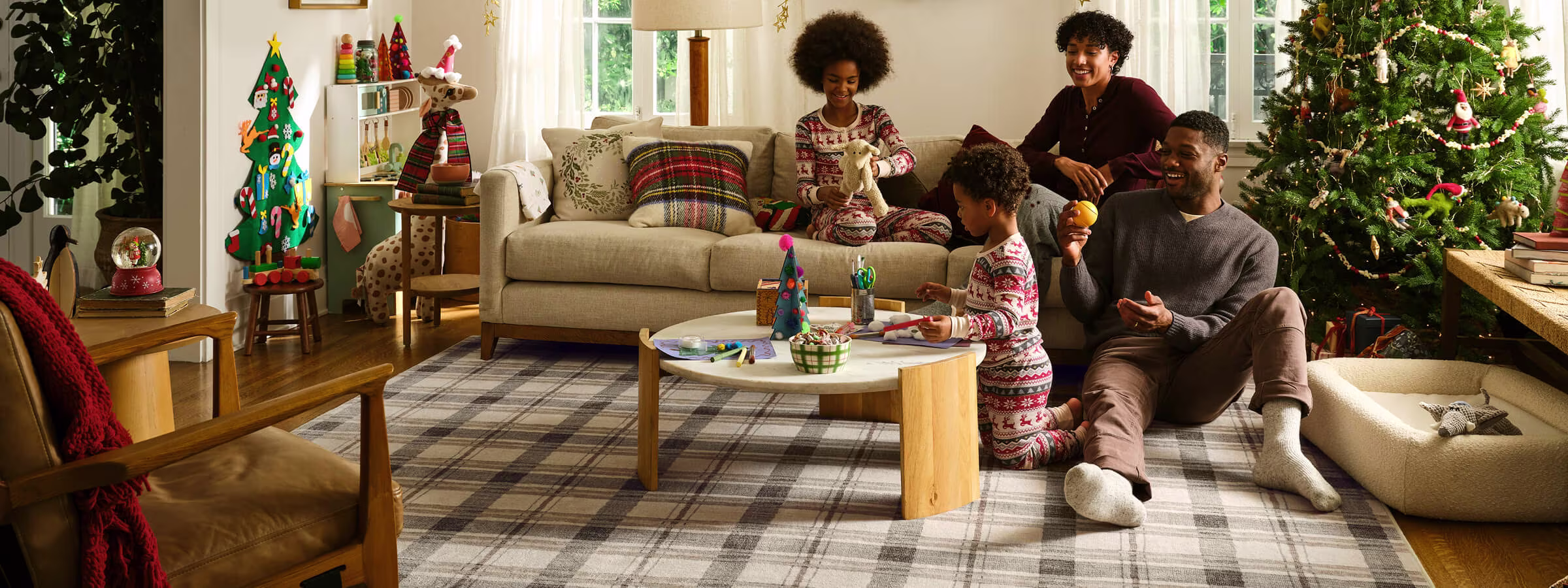 Ruggable Dress Stewart Tartan Black & Ivory Rug HP Hero 