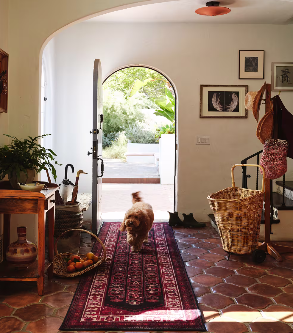 Ruggable Sevilla Crimson (Entryway) 