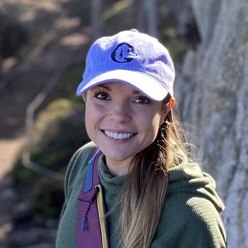 Une photo de portrait de Meredith Cantwell, auteure du blog Ruggable