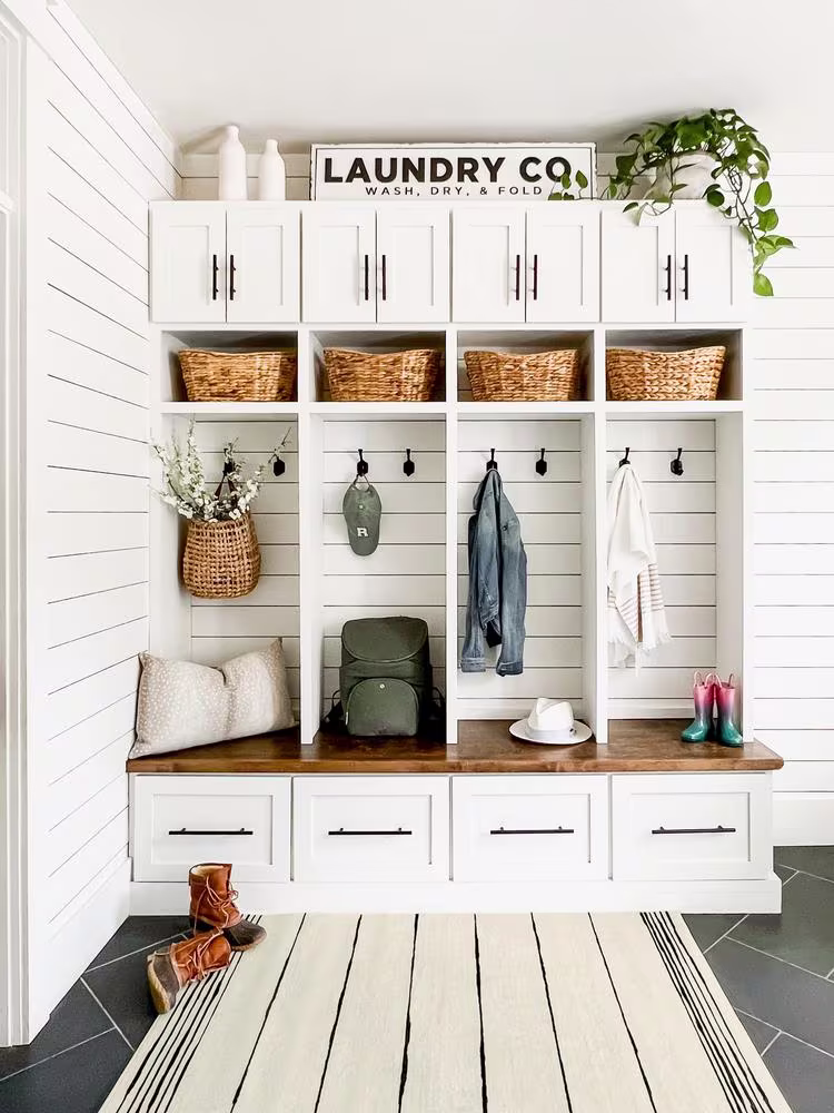 Ruggable The Home Edit Clea Ivory & Black Tufted Rug