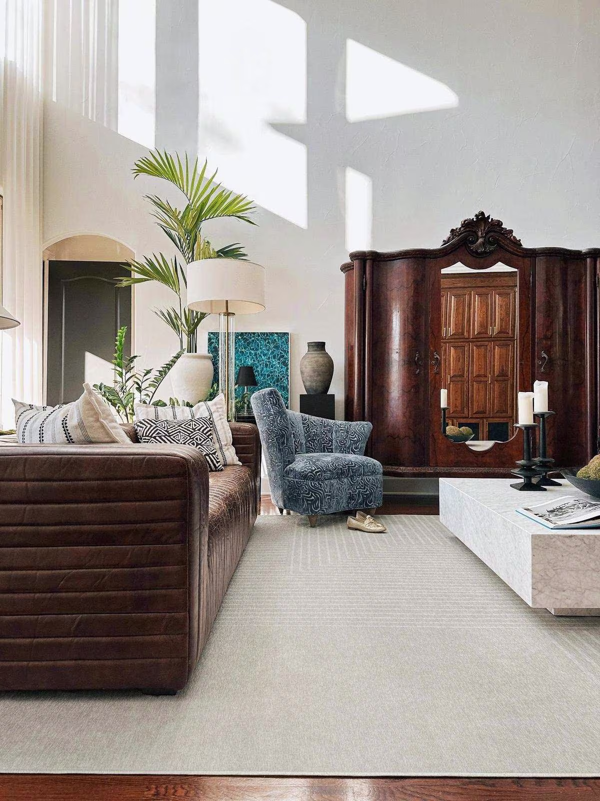Ruggable x The Hiltons Bel Air Ivory Rug in traditional modern living room