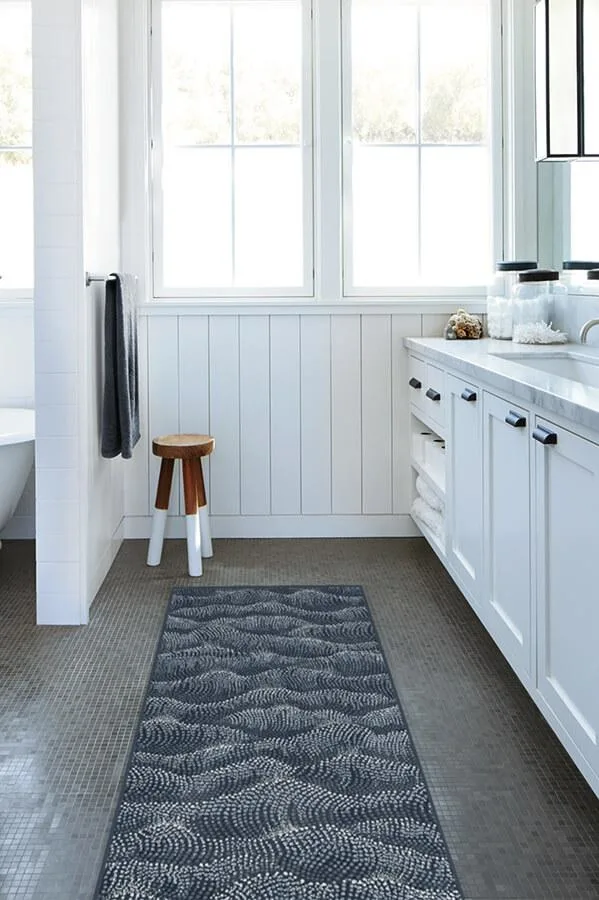 Sela Navy Rug Ruggable