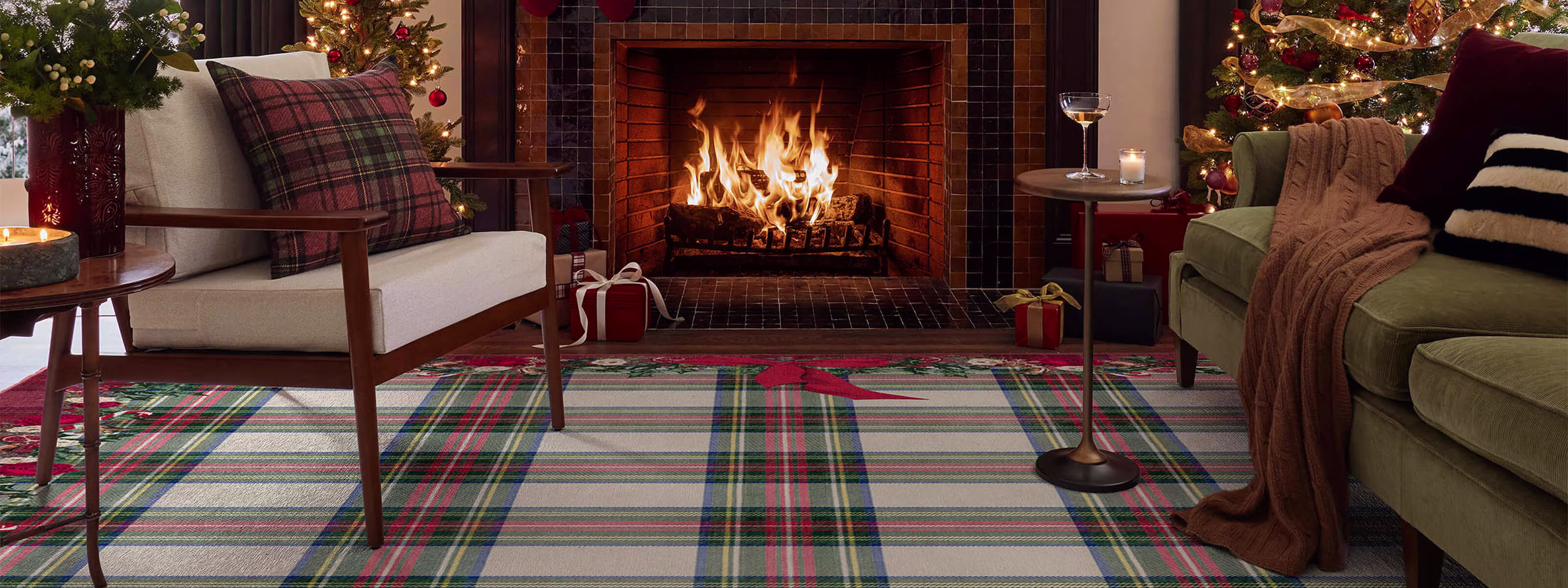 Ruggable The Hiltons Tartan & Floral - desktop image