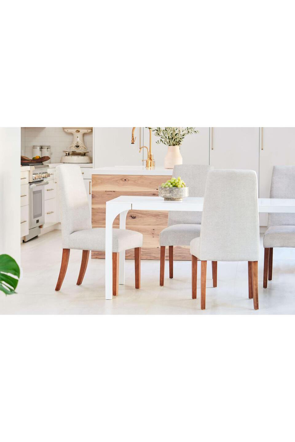 levity classic dining chair