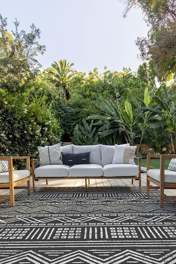 Outdoor Loma Black Rug