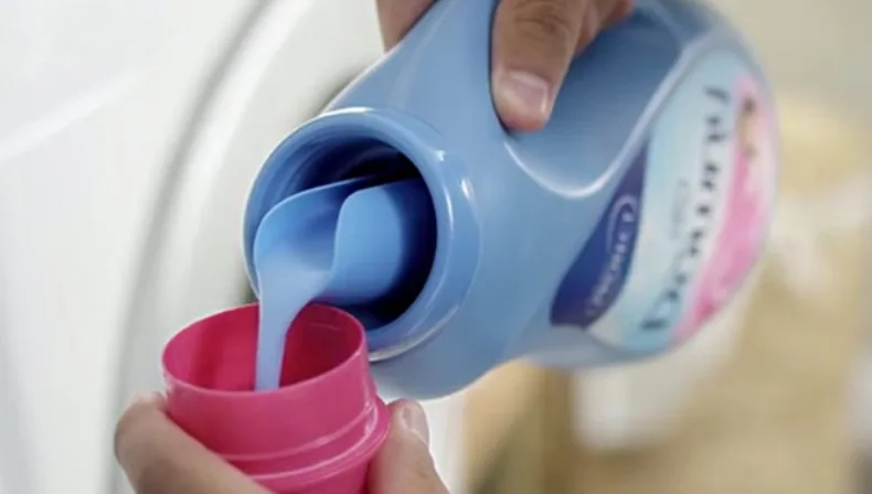 Measure the correct dose of Downy Fabric Conditioner to prevent damage during wash.