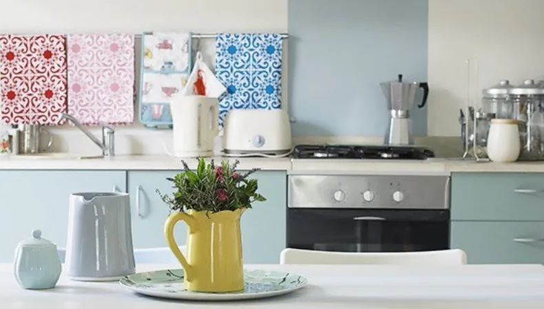Make the kitchen smell fresh with the Downy unstopable spring scent