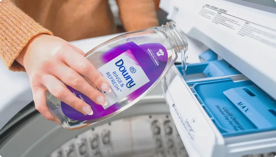 What does Downy Rinse & Refresh do?