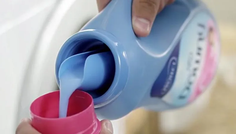 Measure the correct dose of Downy Fabric Conditioner