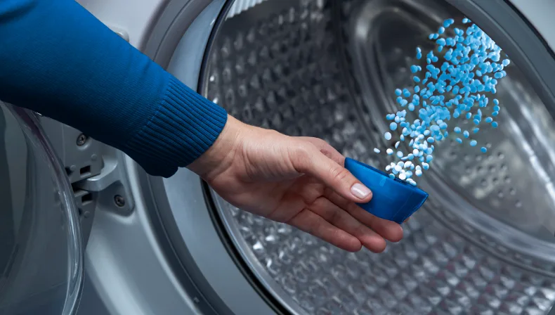 Add downy fabric conditioners to the fabrics to smell good after the wash