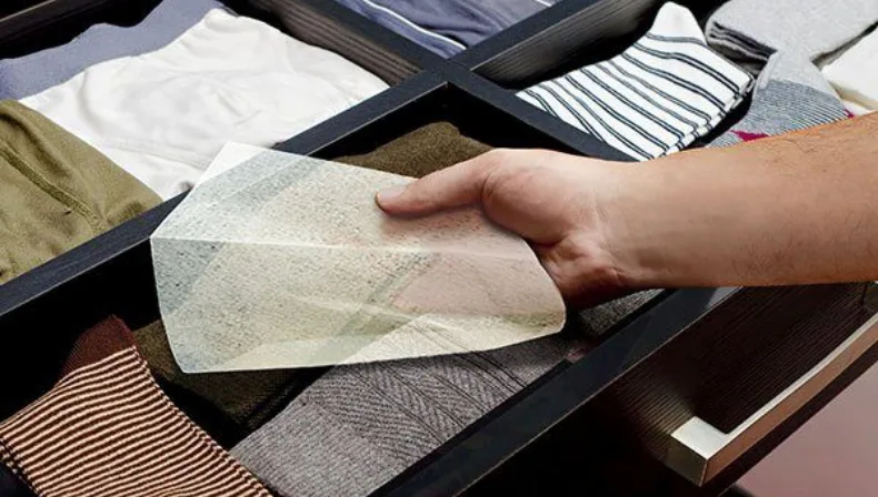 How to use Dryer sheets in closet to make clothes smell fresh