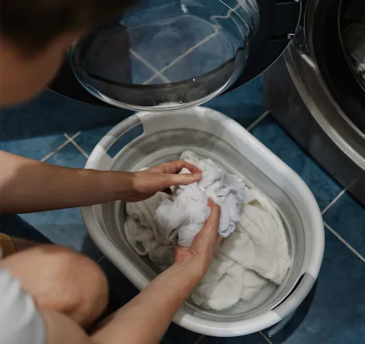 Downy ADP Downy vs Laundry Hacks shutterstock 2638488045 20250826 hero img