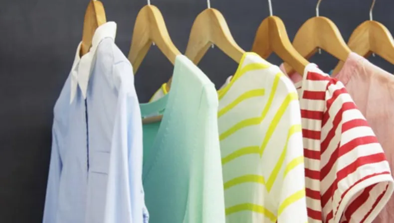 Use hangers while hanging clothes in the closet