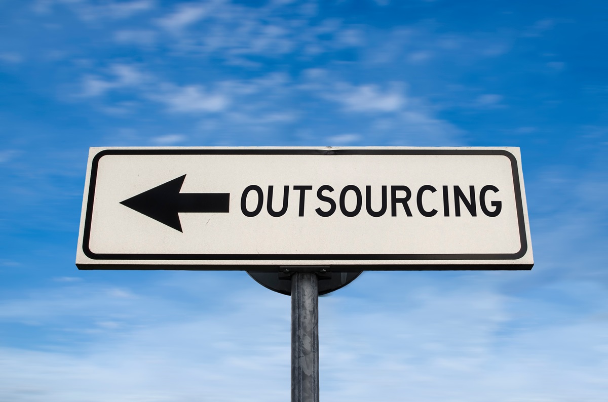 fintech software development outsourcing guideline