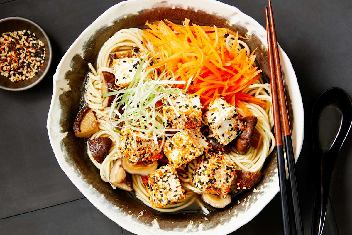 ID01875HERO FragrantJapaneseNoodleBrothVegetables 274