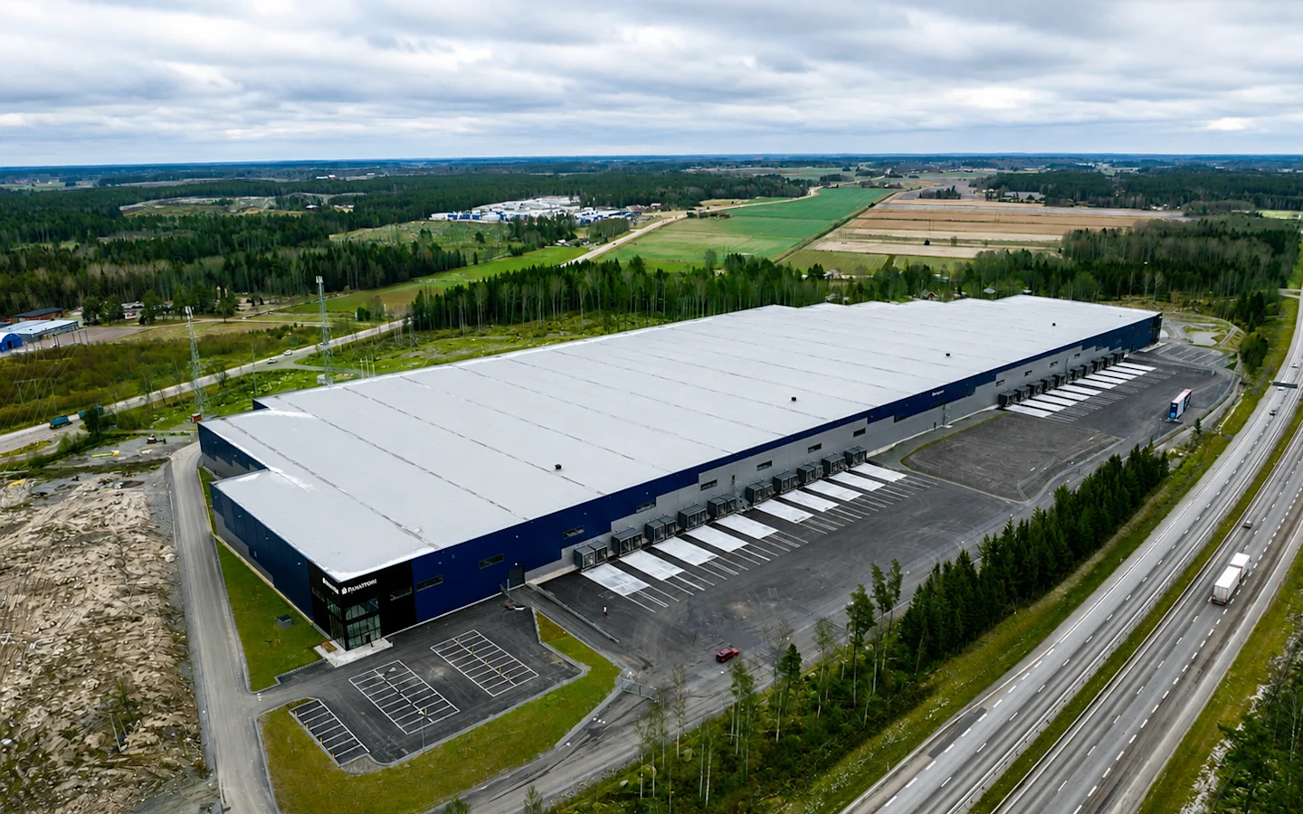 Sunrise Real Estate secures 25,000 sqm Swedish logistics lease with Dahl Sverige AB