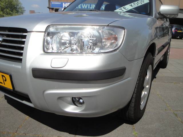 Subaru Forester 2.0 X Comfort AWD met  Audio, Cr. & Cl.control, LM-velgen, PDC en Tr.haak - Thumbnail 4