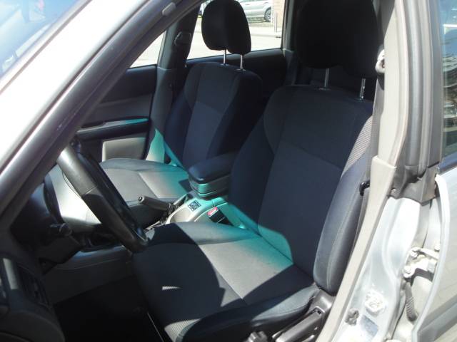 Subaru Forester 2.0 X Comfort AWD met  Audio, Cr. & Cl.control, LM-velgen, PDC en Tr.haak - Thumbnail 5