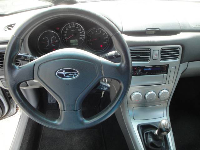 Subaru Forester 2.0 X Comfort AWD met  Audio, Cr. & Cl.control, LM-velgen, PDC en Tr.haak - Thumbnail 11