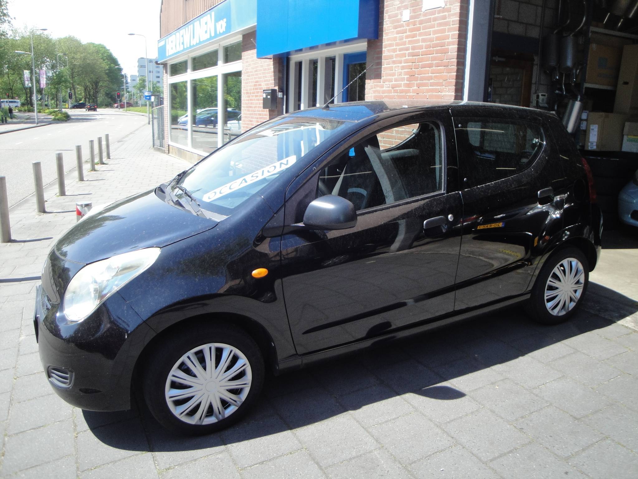 Suzuki Alto 1.0 5-Drs. Cool Comfort (1eEig.) met o.a. Audio en Airco.