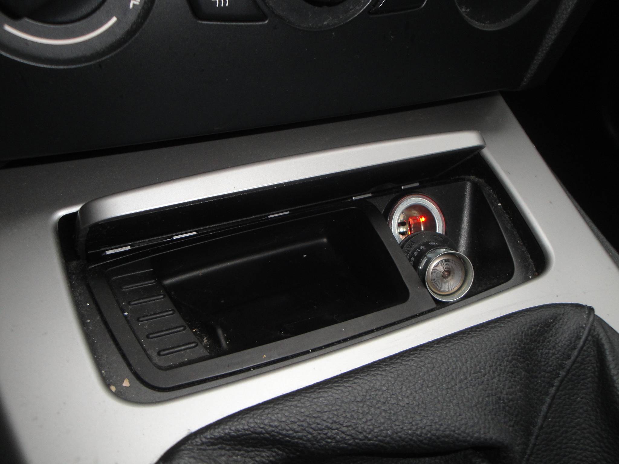 BMW 320i 2.0i 6-Sp. 4-Drs. Sedan (Zéér netjes, niet in gerookt) met o.a. Airco, Audio, LM-velgen, etc. & nw. APK. - Thumbnail 18