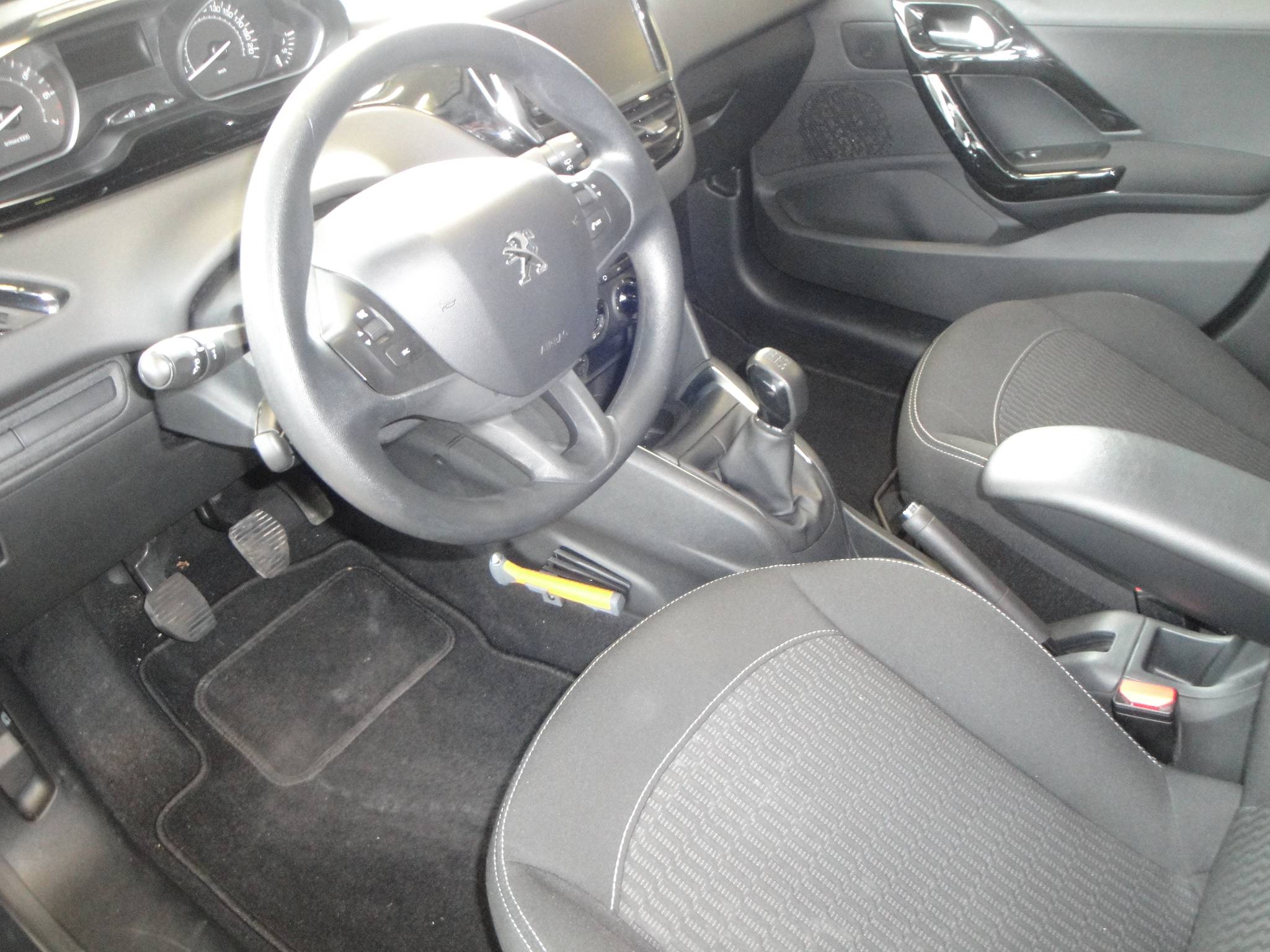 Peugeot 208 1.2 PureTech (1eEig.) Blue Lion 5-Drs. met o.a. Airco, Audio, Cr.Control, Nav. én nw. D.riem!! - Thumbnail 18