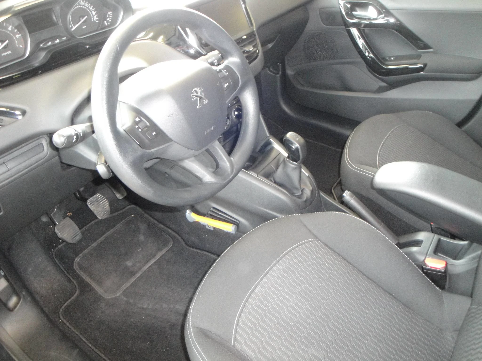 Peugeot 208 1.2 PureTech (1eEig.) Blue Lion 5-Drs. met o.a. Airco, Audio, Cr.Control, Nav. én nw. D.riem!! - Thumbnail 18