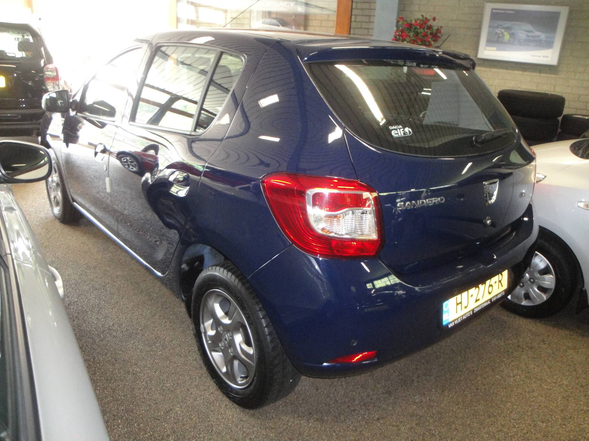 Dacia Sandero 0.9 TCe 5-Drs met o.a. Audio, Airco, Cr.Control, P.sens. A., LM-velgen, etc. - Thumbnail 9