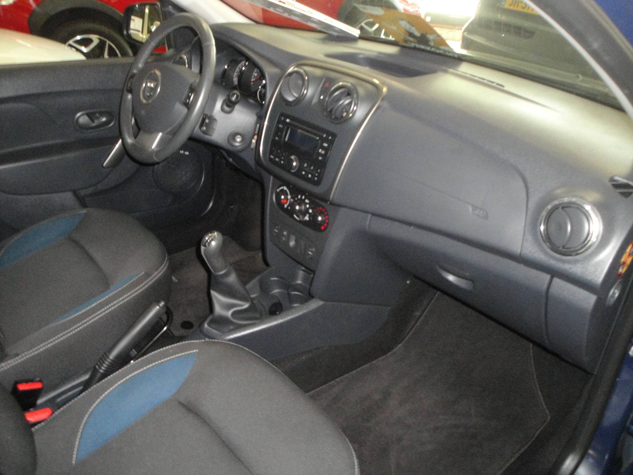 Dacia Sandero 0.9 TCe 5-Drs met o.a. Audio, Airco, Cr.Control, P.sens. A., LM-velgen, etc. - Thumbnail 11